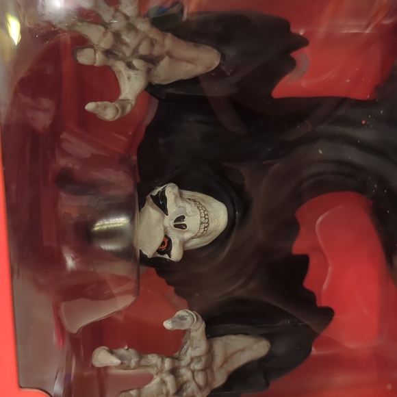 SPIRIT HALLOWEEN Jack the Reaper statue in box - Picture 2 of 7